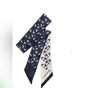 Coach Bias Signature C 100% Silk Twilly